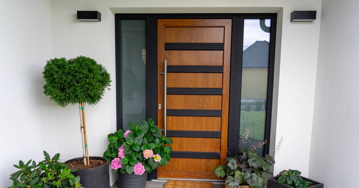 une porte d'entrée isolée